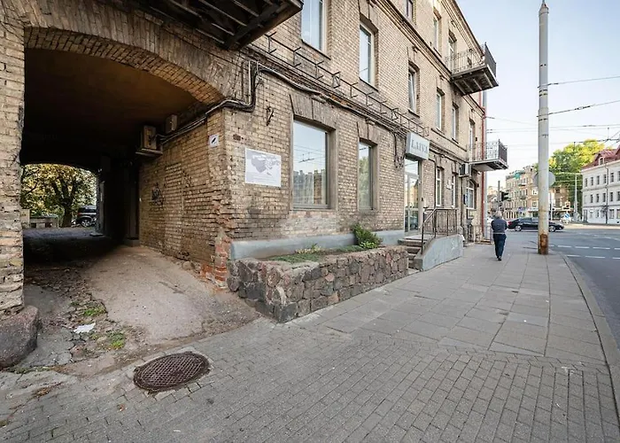 Warm Studio In The Heart Of City